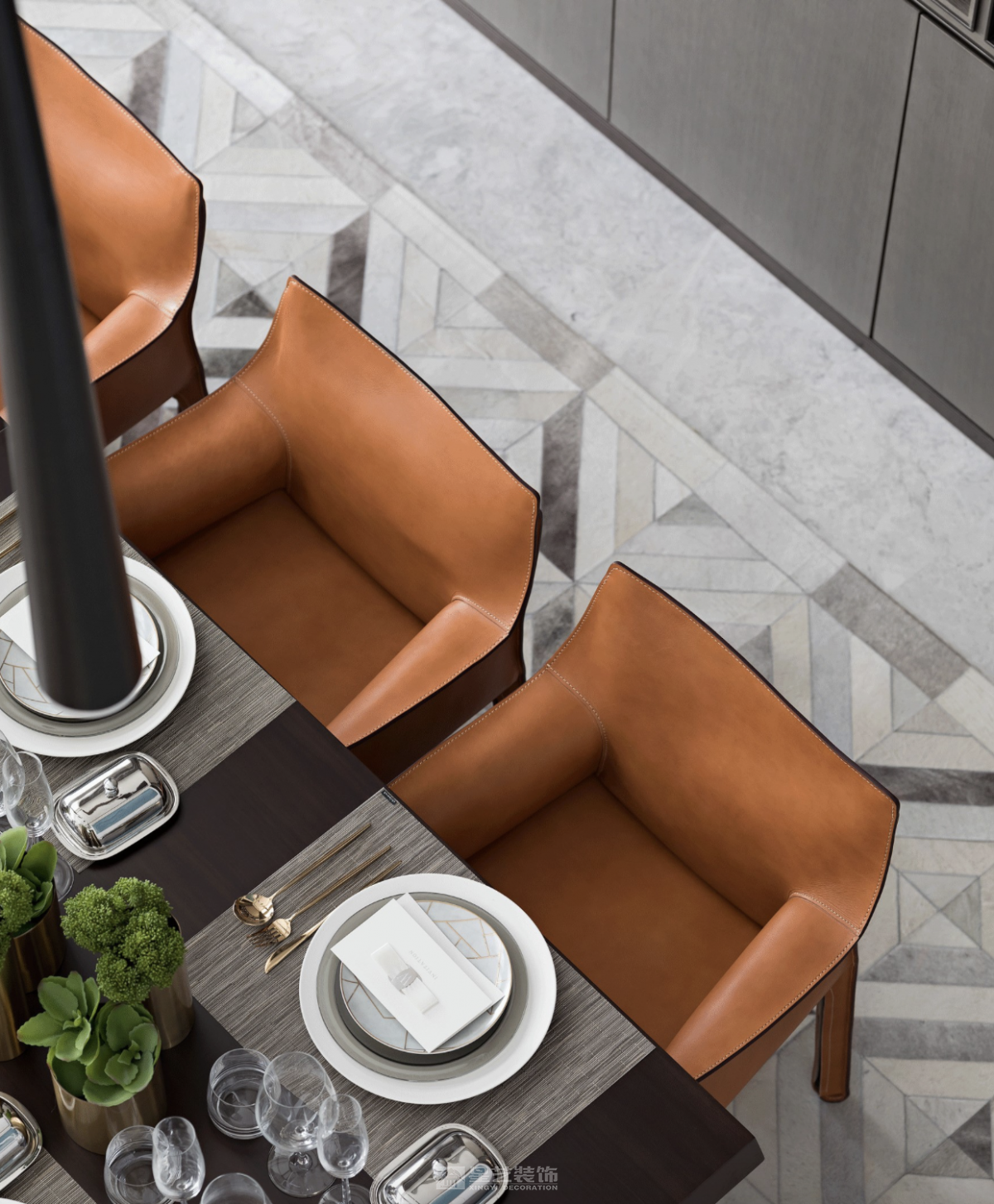 頂層躍層——復(fù)式挑空的廳