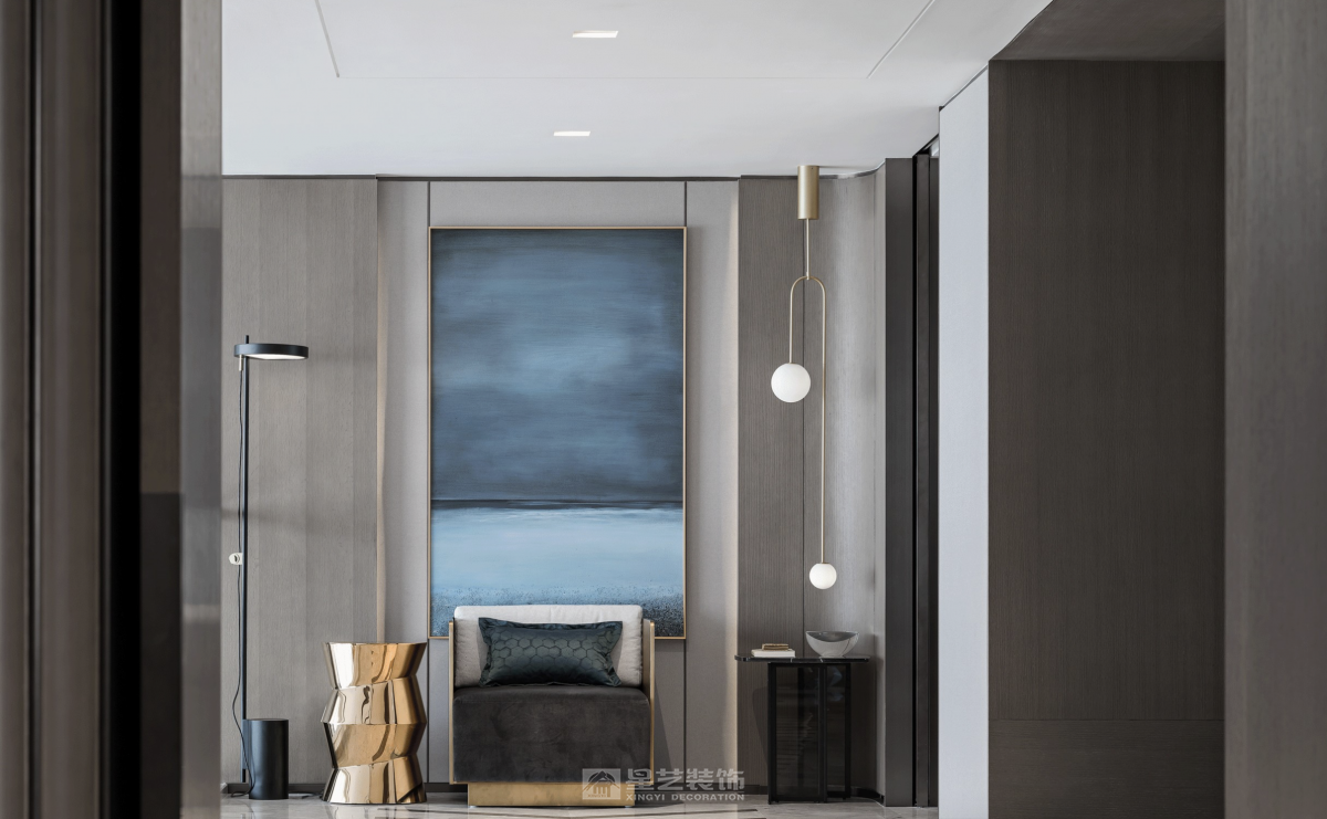 頂層躍層——復(fù)式挑空的廳